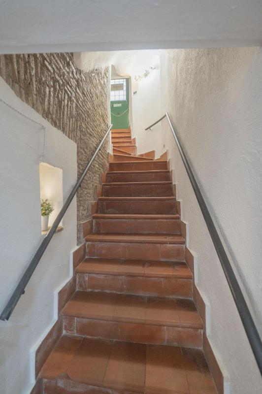 Grotto Apartment by Campo de Fiori - image 14