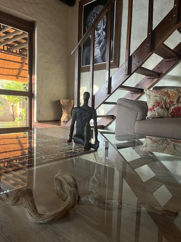 African Family Home - image 2