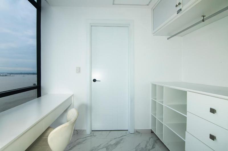 Suite 1403 Bellini 1 Puerto Santa Ana Guayaquil - image 16