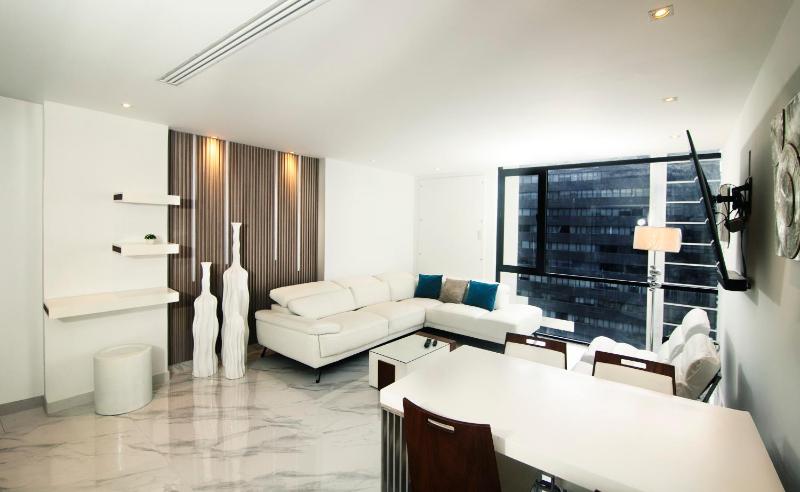 Suite 1403 Bellini 1 Puerto Santa Ana Guayaquil - image 10