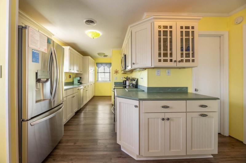 T.L. Sea - KDH MP 6 Oceanfront Ocean view Rec Room Spacious Decks Private Walk to Beach - image 21
