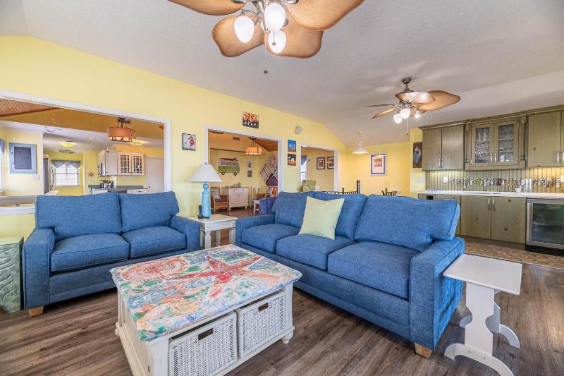 T.L. Sea - KDH MP 6 Oceanfront Ocean view Rec Room Spacious Decks Private Walk to Beach - image 6