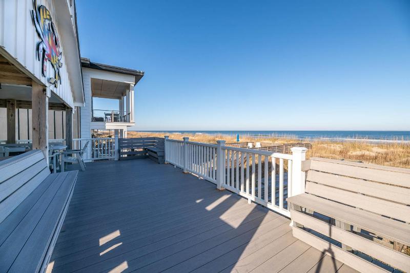 T.L. Sea - KDH MP 6 Oceanfront Ocean view Rec Room Spacious Decks Private Walk to Beach - image 42