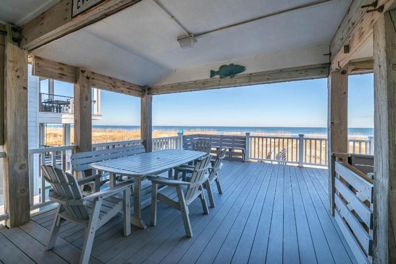 T.L. Sea - KDH MP 6 Oceanfront Ocean view Rec Room Spacious Decks Private Walk to Beach - image 30