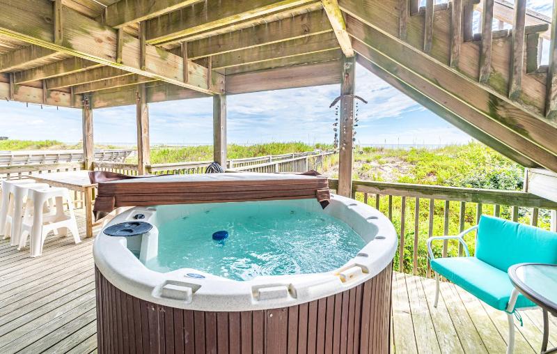 Serendipity - KDH MP 6.5 Oceanfront Amazing Ocean View Hot Tub Pets OK YR Flex Stays - image 1