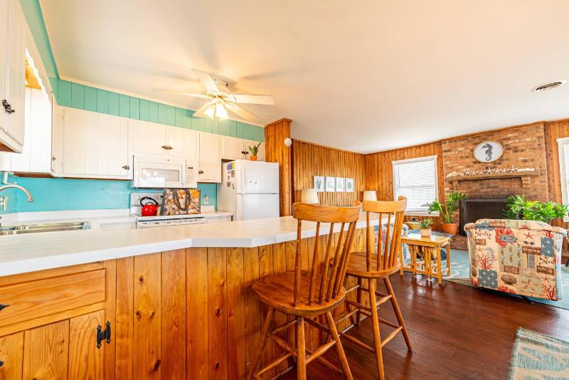 Serendipity - KDH MP 6.5 Oceanfront Amazing Ocean View Hot Tub Pets OK YR Flex Stays - image 17