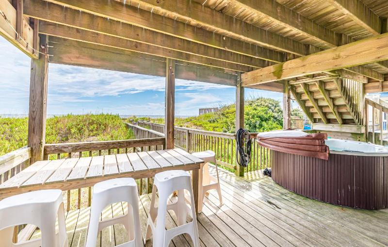 Serendipity - KDH MP 6.5 Oceanfront Amazing Ocean View Hot Tub Pets OK YR Flex Stays - image 30