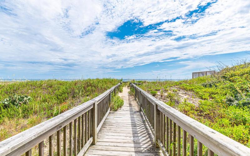 Serendipity - KDH MP 6.5 Oceanfront Amazing Ocean View Hot Tub Pets OK YR Flex Stays - image 36