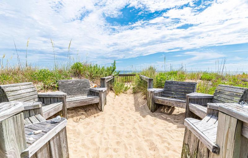 Serendipity - KDH MP 6.5 Oceanfront Amazing Ocean View Hot Tub Pets OK YR Flex Stays - image 28