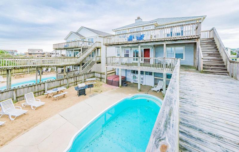 An American Dream - Nags Head MP 10 Oceanfront Pool Hot Tub Pets OK - image 7