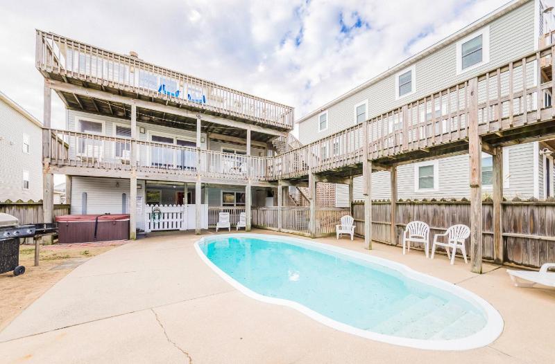 An American Dream - Nags Head MP 10 Oceanfront Pool Hot Tub Pets OK - image 31
