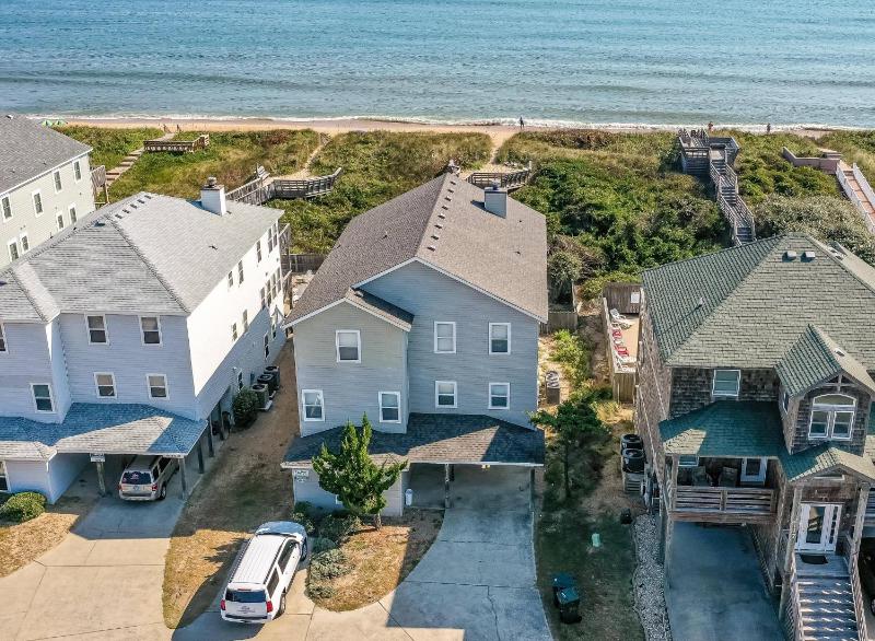 Smooth Sailing - Nags Head MP 10 Oceanfront Ocean View Pool Hot Tub Pets OK Flex Stays - image 1