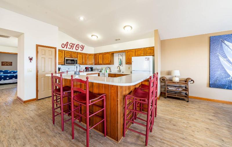 Smooth Sailing - Nags Head MP 10 Oceanfront Ocean View Pool Hot Tub Pets OK Flex Stays - image 35