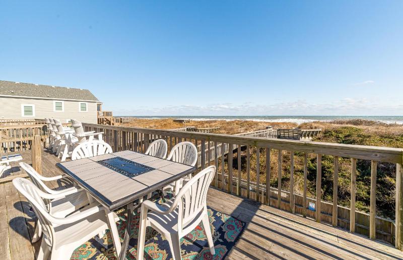 Smooth Sailing - Nags Head MP 10 Oceanfront Ocean View Pool Hot Tub Pets OK Flex Stays - image 27