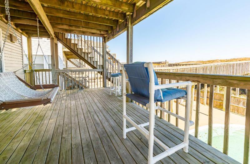 Smooth Sailing - Nags Head MP 10 Oceanfront Ocean View Pool Hot Tub Pets OK Flex Stays - image 16