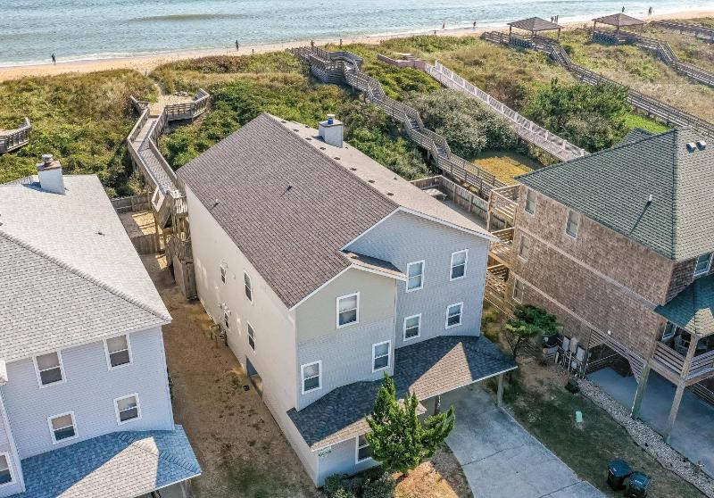 Smooth Sailing - Nags Head MP 10 Oceanfront Ocean View Pool Hot Tub Pets OK Flex Stays - image 11