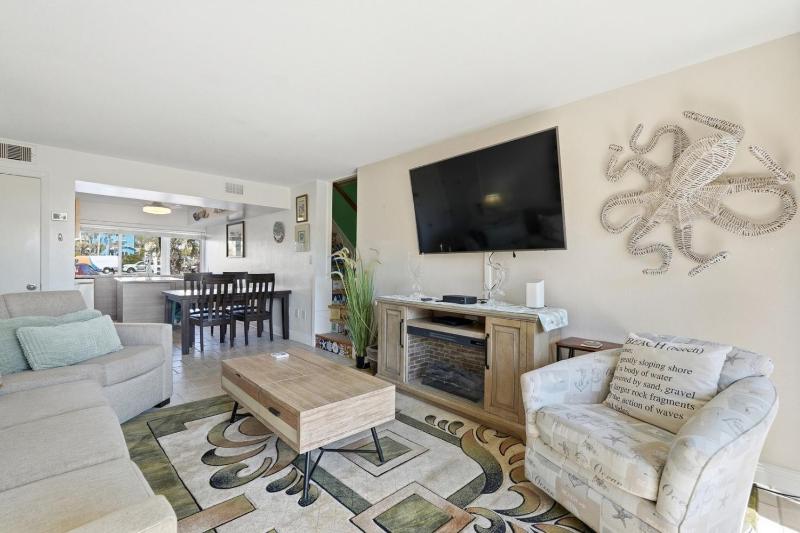 100A - 1BR/1 Bath at Seaspray Condos on Okaloosa Island Fort Walton Beach Fl - image 13