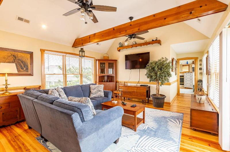 Doggone Perfect - Village at Nags Head Soundfront Golf Course View Pool Hot Tub Pets OK Flex Stays - image 7
