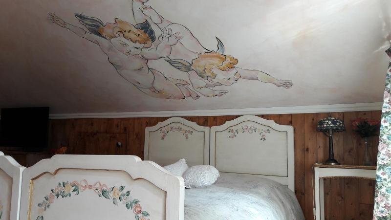 Standard Quadruple Room image 2