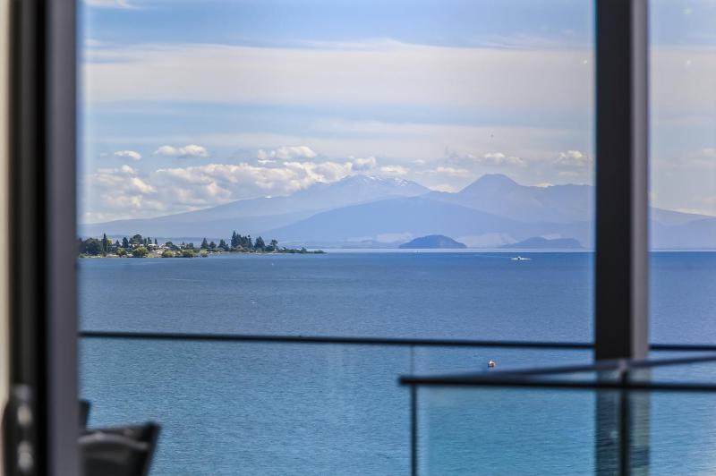 Roam Taupo Upper Terrace Unit 4 - Spa Pool - image 35