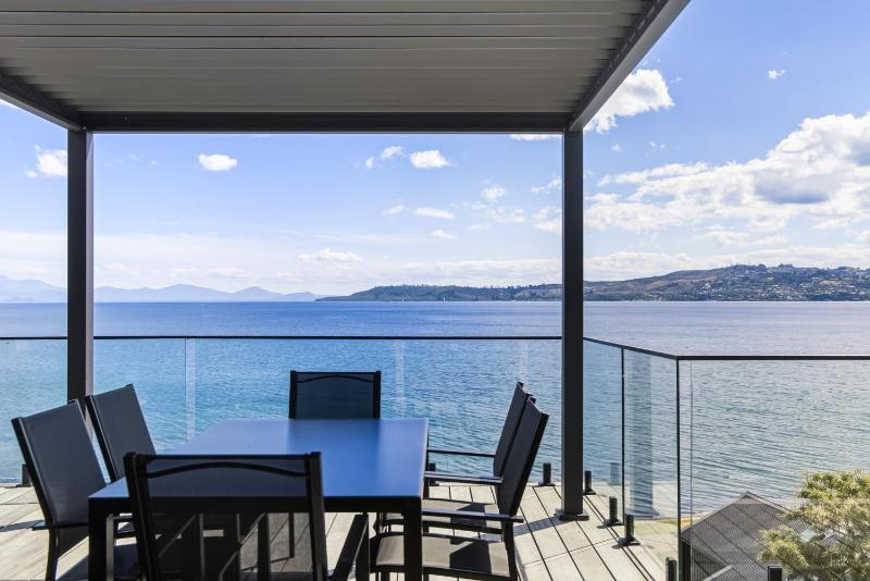 Roam Taupo Upper Terrace Unit 4 - Spa Pool - image 29