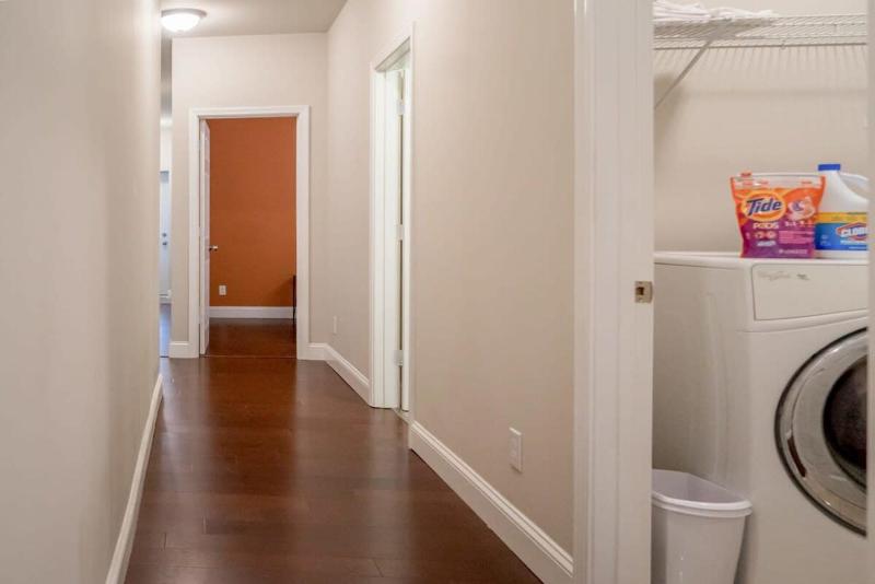Vibrant CWE Escape Prime Location ABODEbucks - image 6
