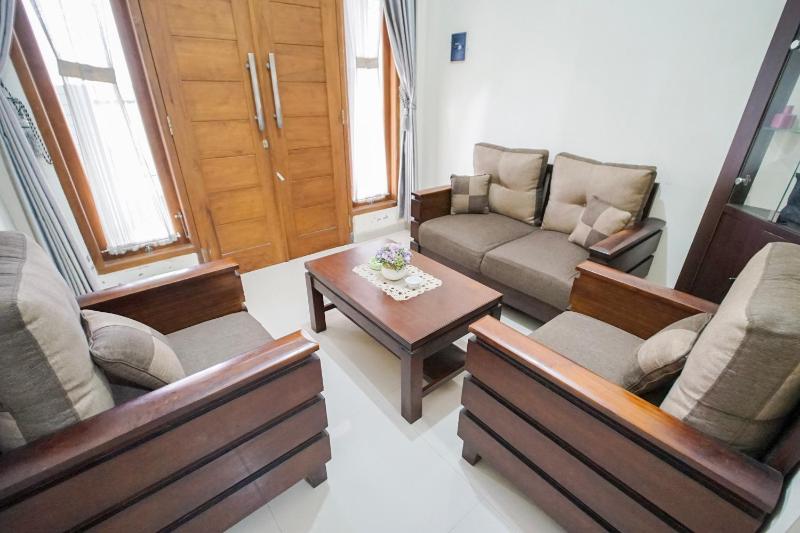 Green Residence Homestay Jogja - image 12