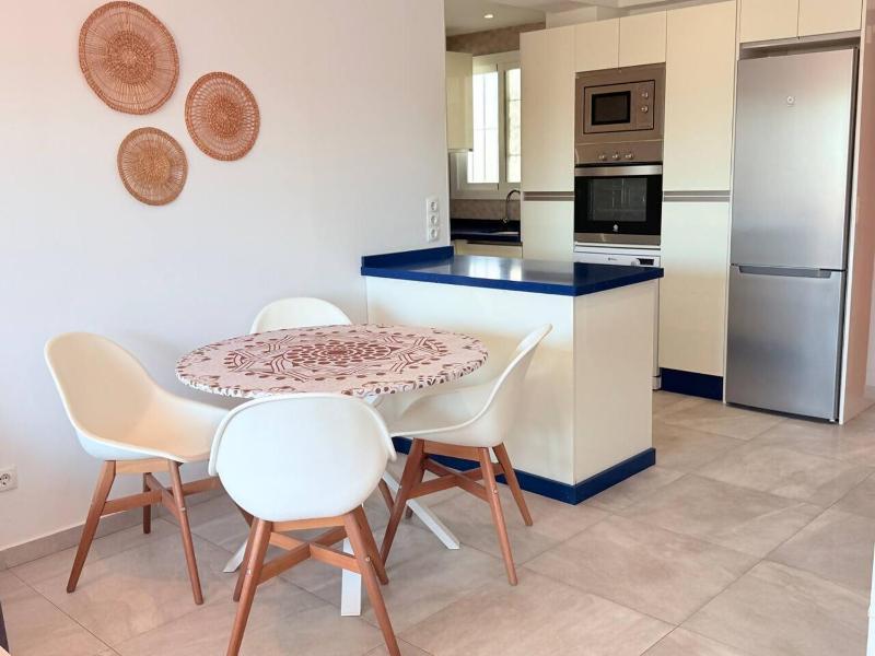Modern 2BD Beach Apt in Los Boliches - image 6