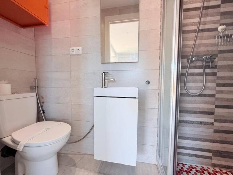 Modern 2BD Beach Apt in Los Boliches - image 14