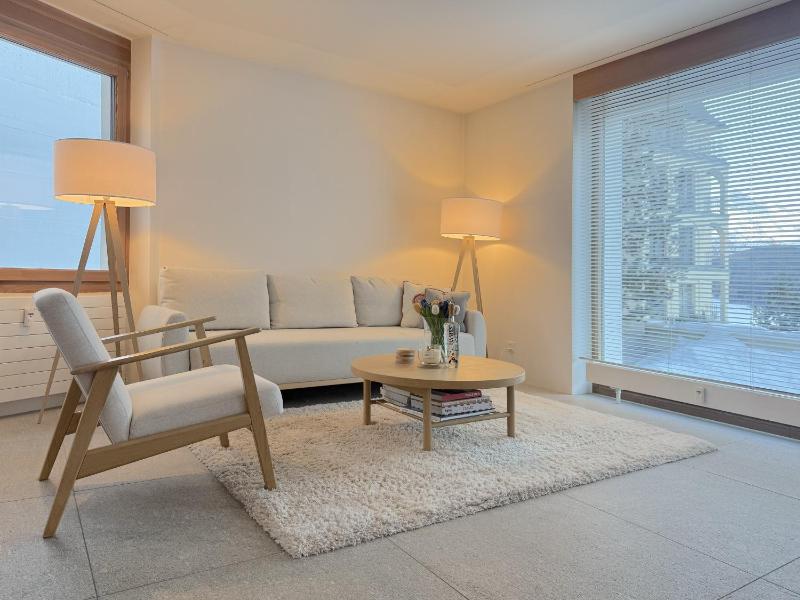 downtown Sankt Moritz luxury apartment with lake view - image 9