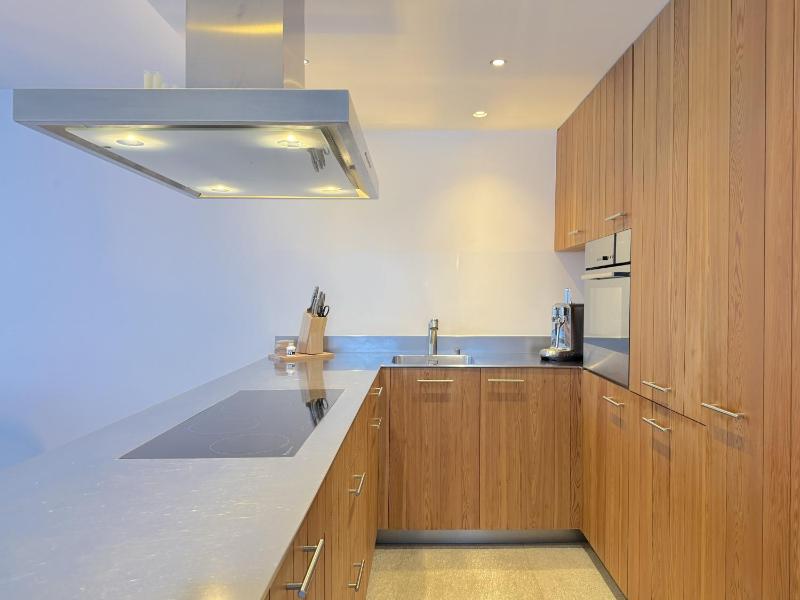 downtown Sankt Moritz luxury apartment with lake view - image 18