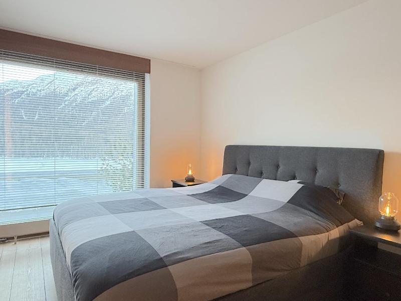 downtown Sankt Moritz luxury apartment with lake view - image 12