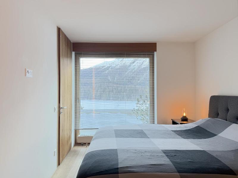 downtown Sankt Moritz luxury apartment with lake view - image 17
