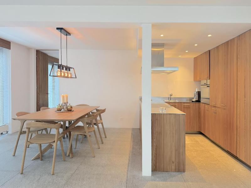 downtown Sankt Moritz luxury apartment with lake view - image 15