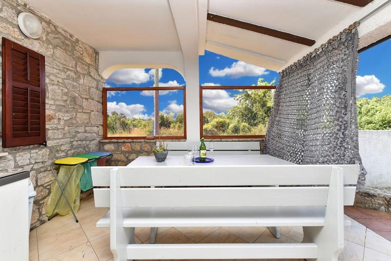 Charming home with pool in Barbariga - image 9