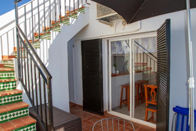 Silvia - Rooftop terrace sea view beach apartment perfect location - image 3