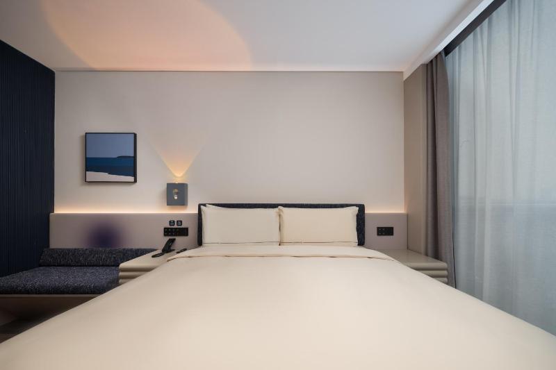 Atour Light Hotel Wuhan Railway Station West Square - image 10