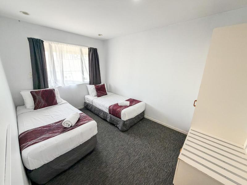 Halswell Lodge - image 32