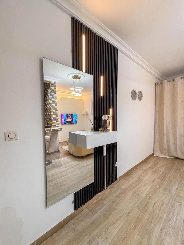 Studio meublé  JEM guest House - image 2
