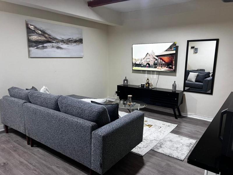 24B Louieville apartment - image 16
