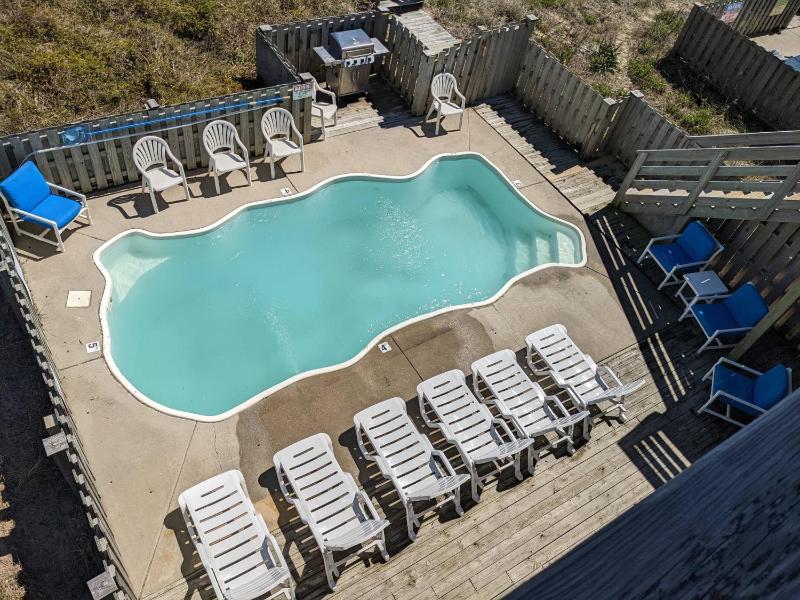 All is Well by the Sea - Oceanfront Pool Hot Tub Rec Room EV Charger Walk to Nags Head Pier - image 12