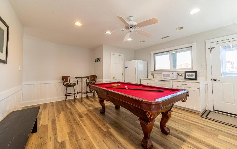 All is Well by the Sea - Oceanfront Pool Hot Tub Rec Room EV Charger Walk to Nags Head Pier - image 39