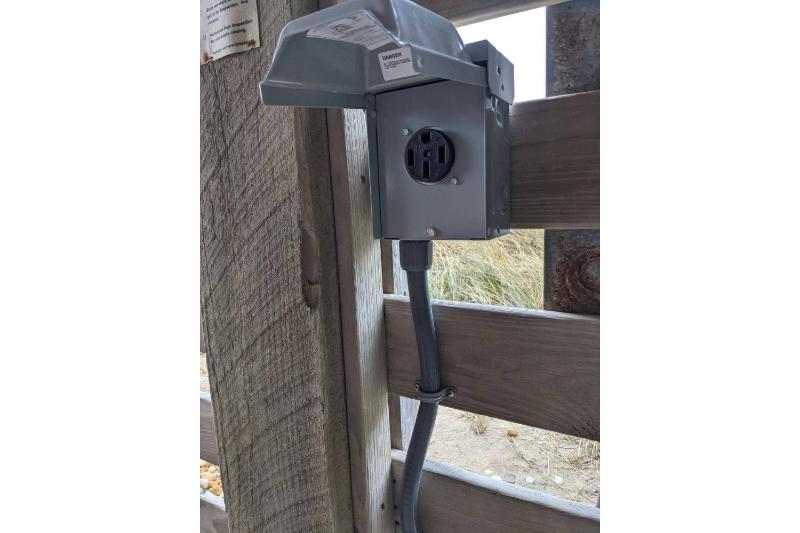 All is Well by the Sea - Oceanfront Pool Hot Tub Rec Room EV Charger Walk to Nags Head Pier - image 7