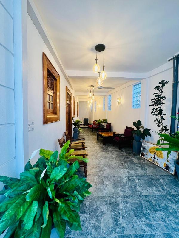 Frans Luxurious Villa - image 16