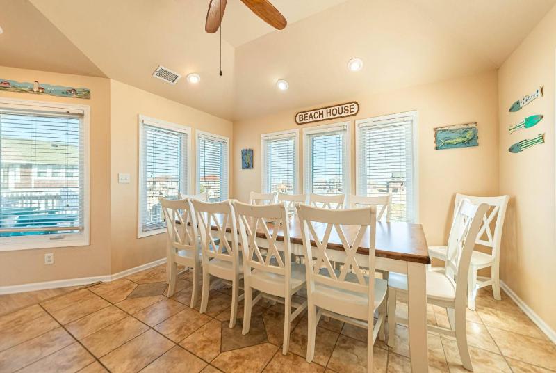 Shorenuff - Nags Head MP 11 Ocean View Beach 200 Yds Pool Hot Tub Pool Table YR Flex Stays - image 11