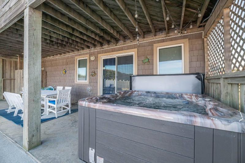 Shorenuff - Nags Head MP 11 Ocean View Beach 200 Yds Pool Hot Tub Pool Table YR Flex Stays - image 41