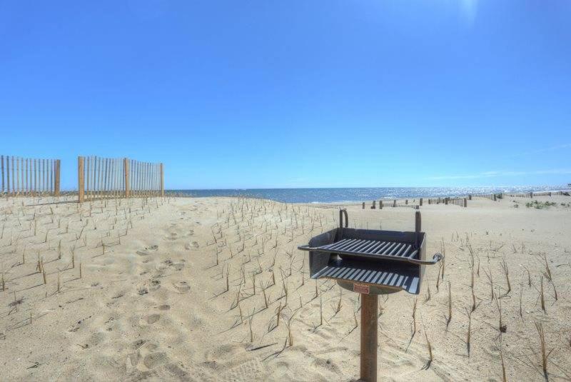 Deja Blue - KDH MP 6 Oceanfront Hot Tub Pets OK Fenced-in Dog Area Corn Hole - image 36