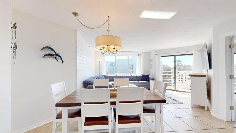 2513 Villamare - image 39