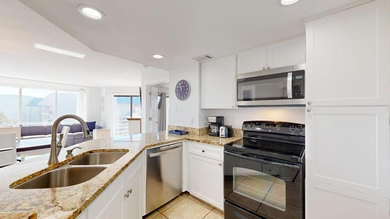 2513 Villamare - image 37