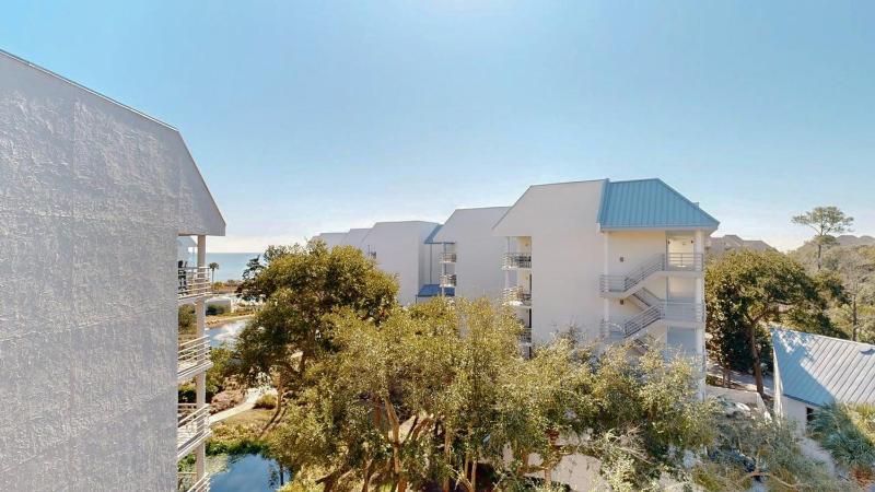 2513 Villamare - image 31